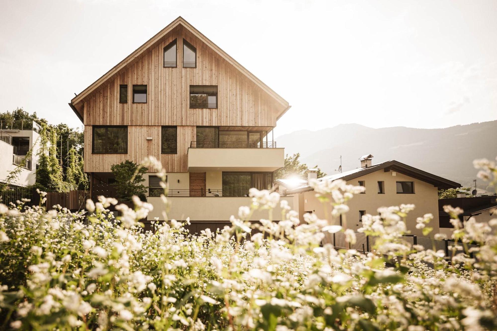 Milla Apartments Brixen Exteriör bild